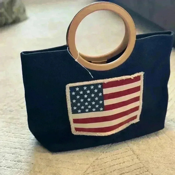 Amanda smith patriot flag purse - Picture 1 of 5